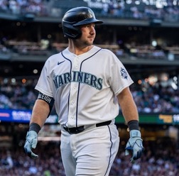 【MLB】“メジャー最低打率”のマリナーズ……60発捕手ローリーは負傷引きずり大不振、新加入ドノバンは2カ月離脱「恐るべきチームという評判は崩壊した」