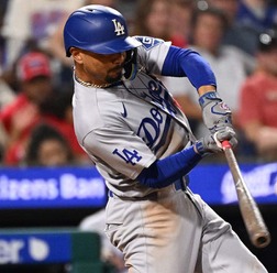 【MLB】「ベッツは恐らく衰えてしまった」守備は優秀でも……打撃の低下を補い切れず　地元メディアが議論「未来の遊撃手を探し始めるべき」