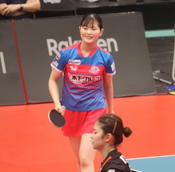 シングルス初勝利の17歳・牧野美玲が見せた可能性 語った日本のエース・張本美和の“凄み”「頭3個、4個くらい抜けている」【Tリーグ】
