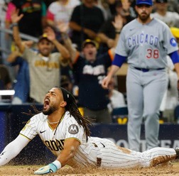 【MLB】「今のタティスは止められない」盗塁→驚異の激走生還に三塁コーチも思わず“フリーズ” 全力プレーにパドレスファンも熱い支持