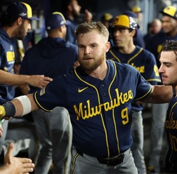 【MLB】31歳の苦労人バウアーズがブルワーズで開花、スネルから逆転2ラン呼び込んだ「驚異の粘り11球」を米メディア称賛