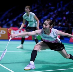 女子シングルス明地陽菜が第2シードを破る大金星 志田千陽・平本梨々菜組もベスト8進出、渡辺勇大・田口真彩組は無念の敗退【バドミントン】