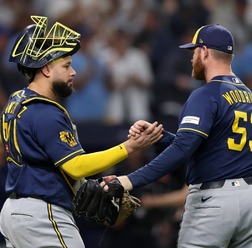 【MLB】“今季最高勝率”ブルワーズ、3連勝で球団初の世界一へ王手　大量10得点でレイズを圧倒