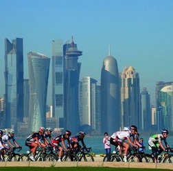中東で開催される6日間のステージレース、ツアー・オブ・カタールが2月9日に開幕した。同大会はツール・ド・フランスの運営会社ASOが主催するレース。欧州がまだ寒いこの時期に開催される砂漠の中の自転車ロードレースだ。