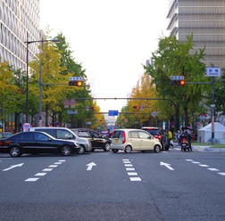 大阪のキタとミナミを結ぶ幹線道路、御堂筋