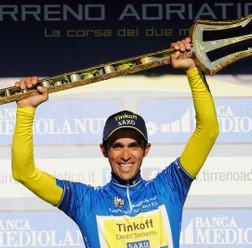 2014年ティレーノ～アドリアティコ総合優勝のアルベルト・コンタドール（ティンコフ・サクソ）