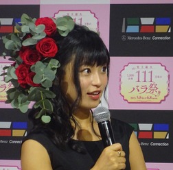 ハウステンボス、小島瑠璃子さんをゲストに招いたROSE FESTIVALオープニングイベントを開催