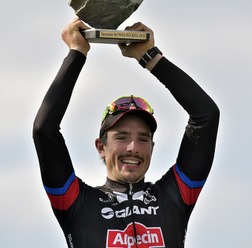 2015年パリ～ルーベ、ジョン・デゲンコルブ（ジャイアント・アルペシン）が優勝