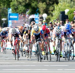 2015年ツアー・オブ・カリフォルニア第2ステージ、マーク・カベンディッシュ（エティックス・クイックステップ）が優勝
