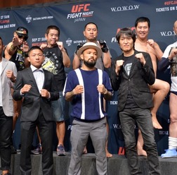山本“KID”徳郁も参戦！「UFC JAPAN 2015」PRイベントで芸人がジョシュとロイとにらめっこ　WOWOW