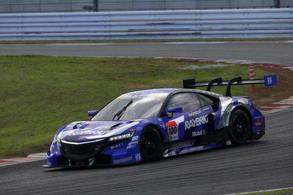 決勝5位の#100 NSX。