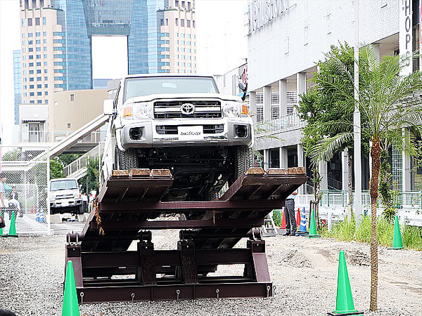 8月22～30日、東京都江東区青海のメガウェブで開催される「オフロード同乗試乗会」のイメージ