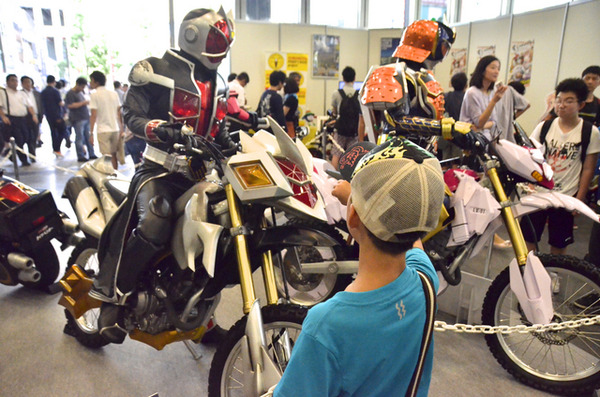 秋葉原で開催されたバイクの日イベント