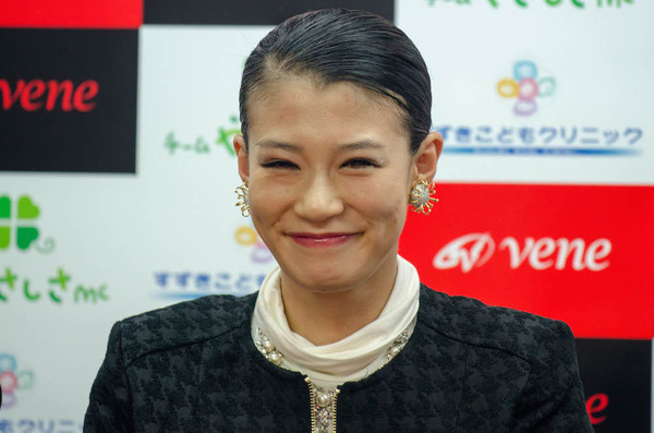 モデルボクサー・高野人母見が「WBO女子世界スーパーフライ級タイトルマッチ」に挑戦。協栄ボクシングジムで記者会見（2015年9月7日）