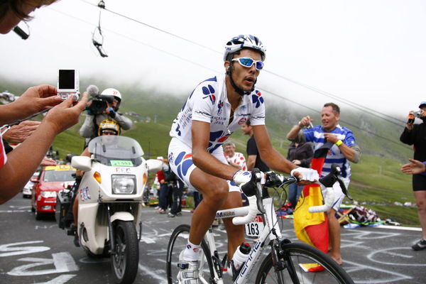 　世界最大の自転車レース、ツール・ド・フランスは大会10日目の7月14日、ピレネー最難関の山岳ステージをスタートした。