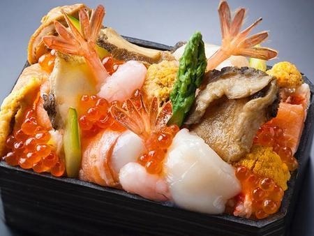 肴や一蓮蔵『蝦夷あわび海鮮ちらし弁当』