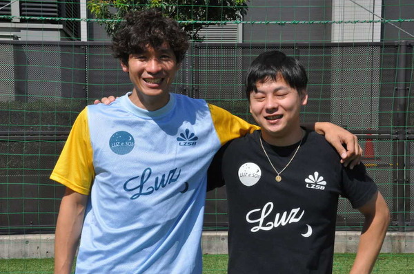 5人制サッカー日本代表「柴田工務店」熊谷キャプテン（左）、宮田監督