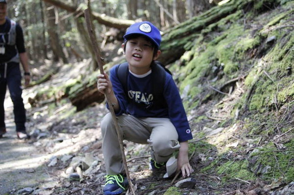 ザ・ノース・フェイス、親子で登る「ファミリートレッキング in 太神山・湖南アルプス」