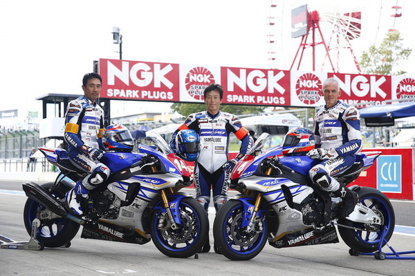 2015鈴鹿8耐SSTクラスで優勝した「team R1 & YAMALUBE」。