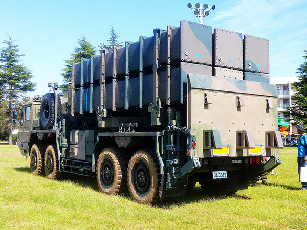 第2高射特科群の03式中距離地対空誘導弾 発射装置車（千葉県、松戸駐屯地一般公開イベント、10月3日）