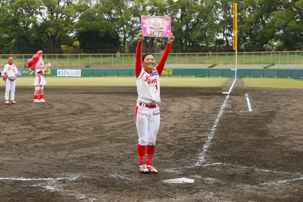 女子プロ野球リーグ、2015年間女王は京都フローラ…MVPの金山亜莉紗