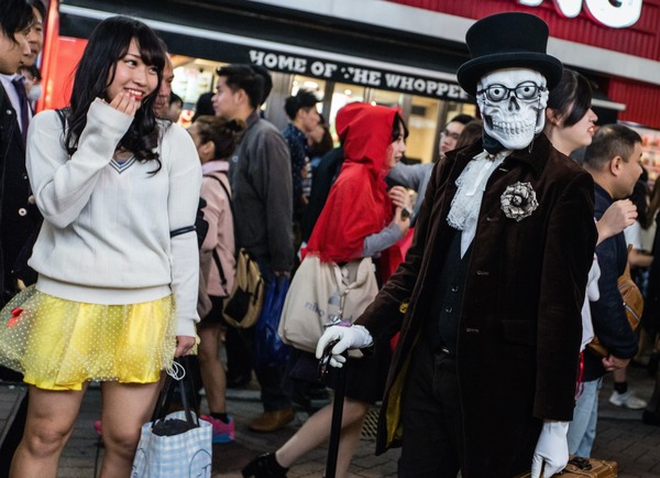 ハロウィン、渋谷のようす。2015年10月30日（c）Getty images