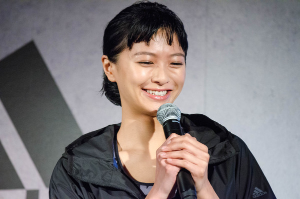 榮倉奈々、アディダス新製品について語る「1度だまされたと思って着てみて」（2016年2月1日）