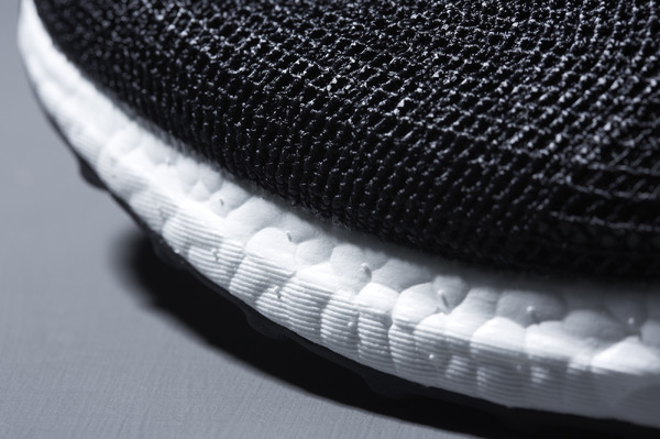 アディダス、Futurecraftシリーズ第3弾「Futurecraft Tailored Fibre」を発表