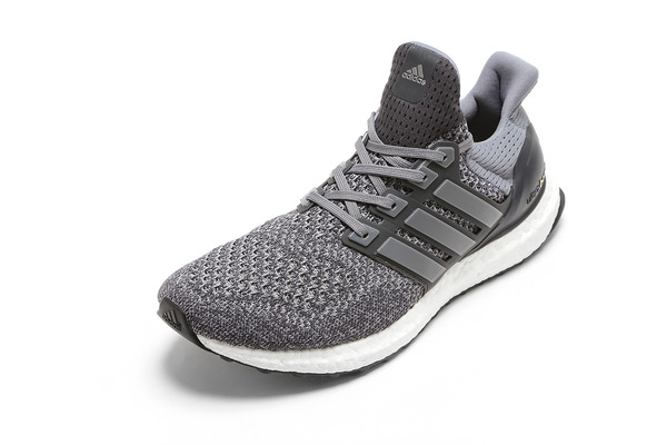 アディダス、「ultra boost」ショップ限定2モデル発売