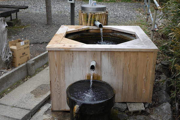 通過した久留里の市街では、あちこちで清水が湧いている