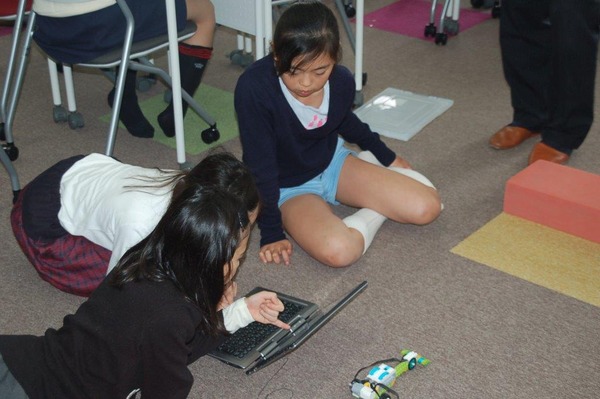 筑波大学附属小学校で「レゴ WeDo 2.0」を使った公開授業（2016年3月16日）