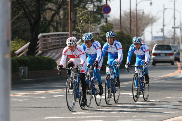 　第13回ツアー・オブ・ジャパンの概要が主催する自転車月間推進協議会／朝日新聞社／日刊スポーツ新聞社から4月1日に発表された。大会は5月17日に大阪府堺市の大仙公園周回コースで開幕し、奈良、美濃、飯田、富士山、伊豆を経由して24日に東京にゴールする。
　コース