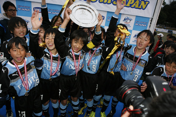U-12サッカー大会「ダノンネーションズカップ」が3/26・27開催