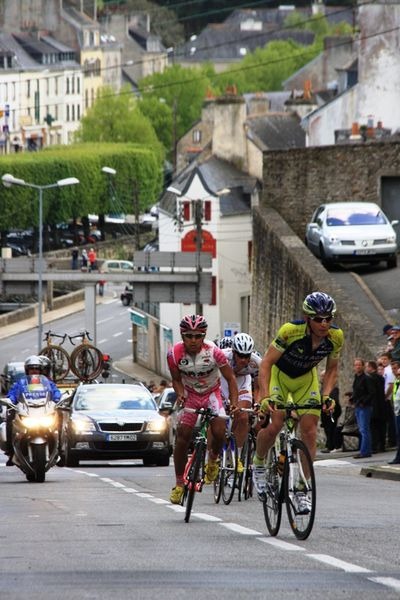 　ツール・ド・ブルターニュ最終日となる5月1日に行われた第7ステージは、サンダー・アルメ（ベルギー、ベベレン2000）が後続に3秒差つけ、第4ステージに続いて2度目の勝利をあげた。総合成績では、ジュリアン・フシャール（フランス、コートダルモール）が33秒遅れでゴ