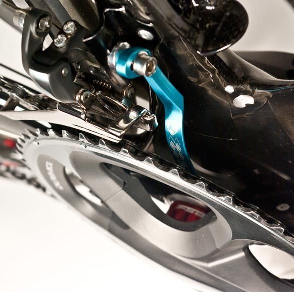 　自転車パーツの輸入・販売を行うゼータトレーディングは、AceCo社（アメリカ）のK-Edgeチェーンキャッチャーの取り扱いを開始する。