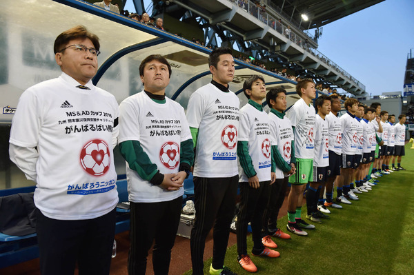 手倉森誠監督（左）が率いるサッカーU-23日本代表（2016年5月11日）
