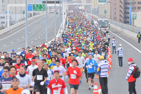 「横浜マラソン2017」が10/29開催…ランナーを3,000人増
