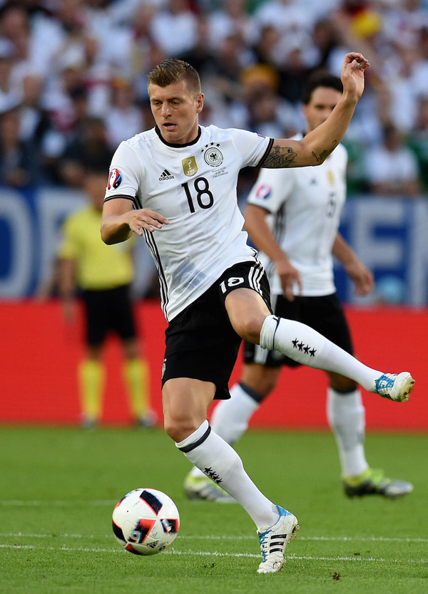 サッカードイツ代表のトニ・クロース 参考画像（2016年7月2日）