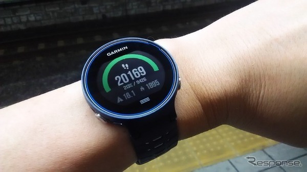 ライフログ機能の万歩計。この日は目標9426歩に対して達成率213％の2万169歩
