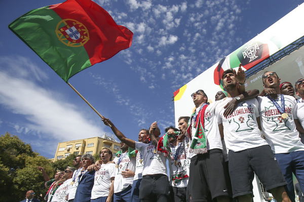 サッカー欧州選手権で優勝したポルトガル代表が凱旋（2016年7月12日）