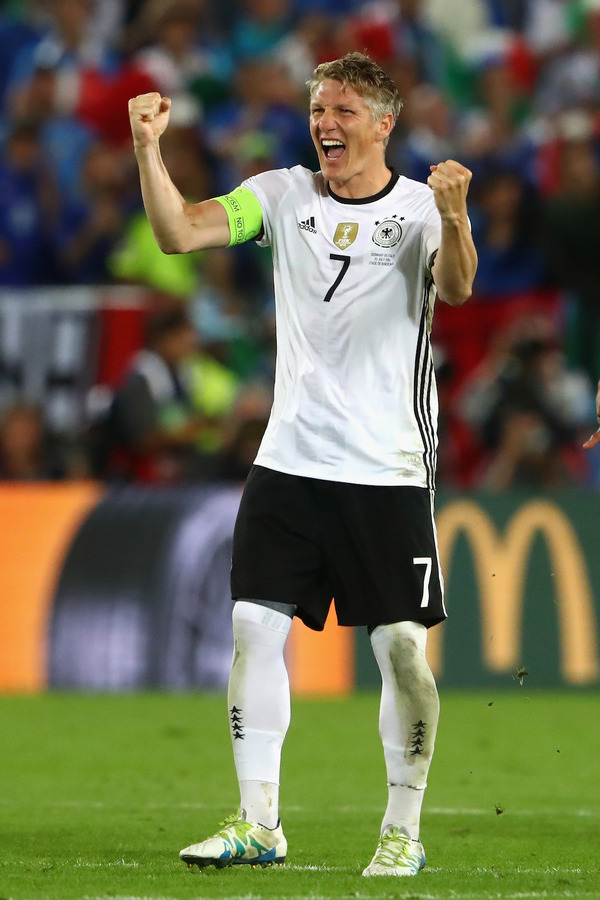サッカードイツ代表のバスティアン・シュヴァインシュタイガー 参考画像（2016年7月2日）