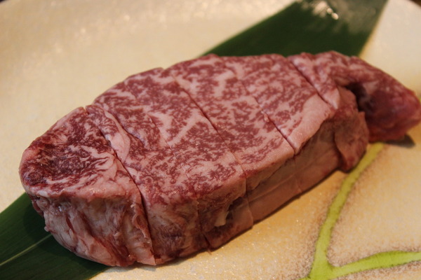 飛騨牛のステーキ。飛騨高山といえば、これだ