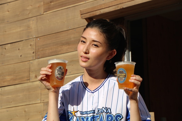 「YOKOHAMA BAY BEER FESTIVAL 2016」に橋本マナミが登場（2016年8月26日）