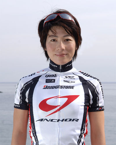 　全日本実業団サイクルロードレース in 飯田大会が9月27日に同地で開催され、女子クラスでブリヂストン・アンカーの森田正美が優勝した。今季4勝目。以下は同選手によるレポート。