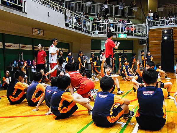 あつまれ運動塾キッズ！コナミスポーツクラブ体操競技部 スペシャル体操教室（コナミスポーツクラブ本店、11月27日）