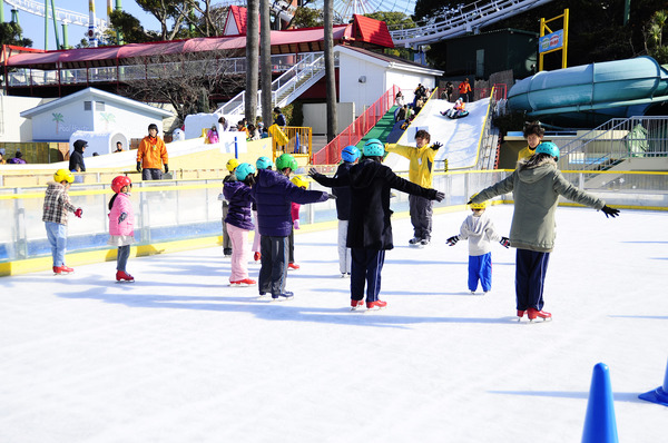 ひらかたパーク、スケート＆雪遊び「ウインターカーニバル」12/2オープン