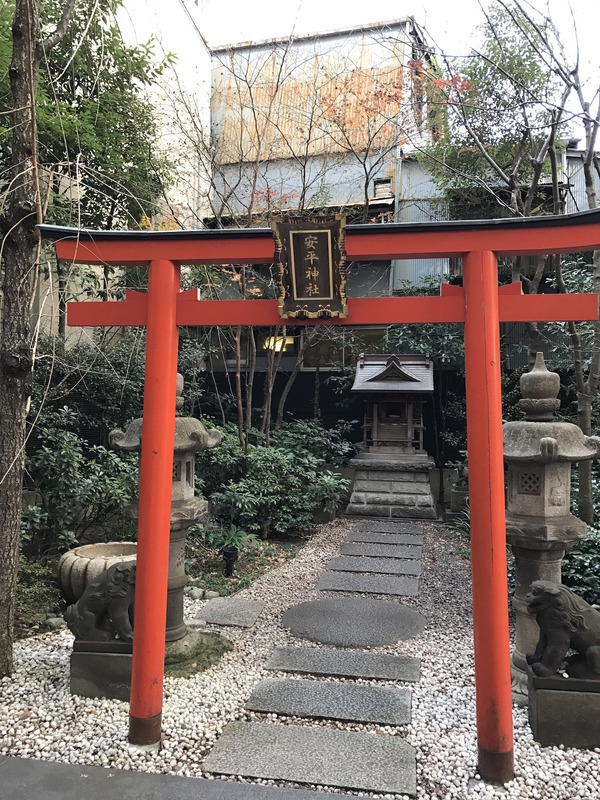 ひっそりとたたずむ安平神社