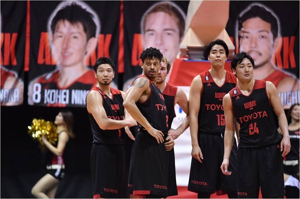 Bリーグを観戦する恋活イベント「恋する アルバルク東京コン」開催