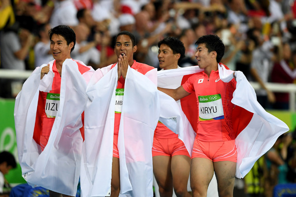 リオデジャネイロ五輪男子4×100mリレーで銀メダルを獲得した日本代表 参考画像（2016年8月19日）