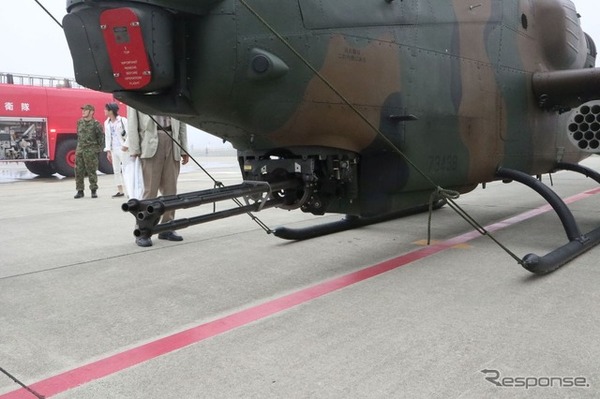 陸自AH-1Sの機首